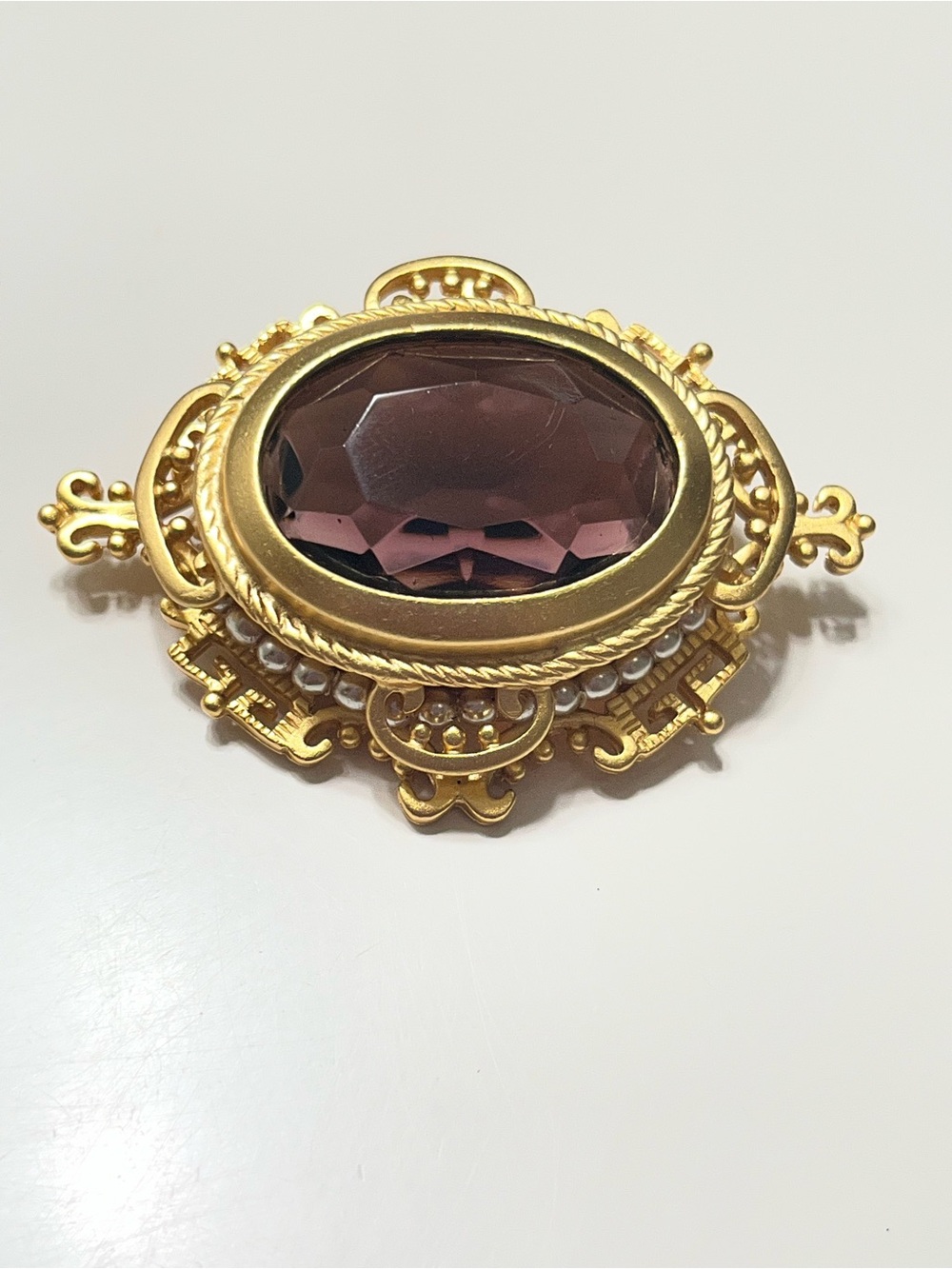 Vintage 90s Joan Rivers Victorian Amethyst Pearl Brooch Classics Collection Pin - Picture 5 of 14